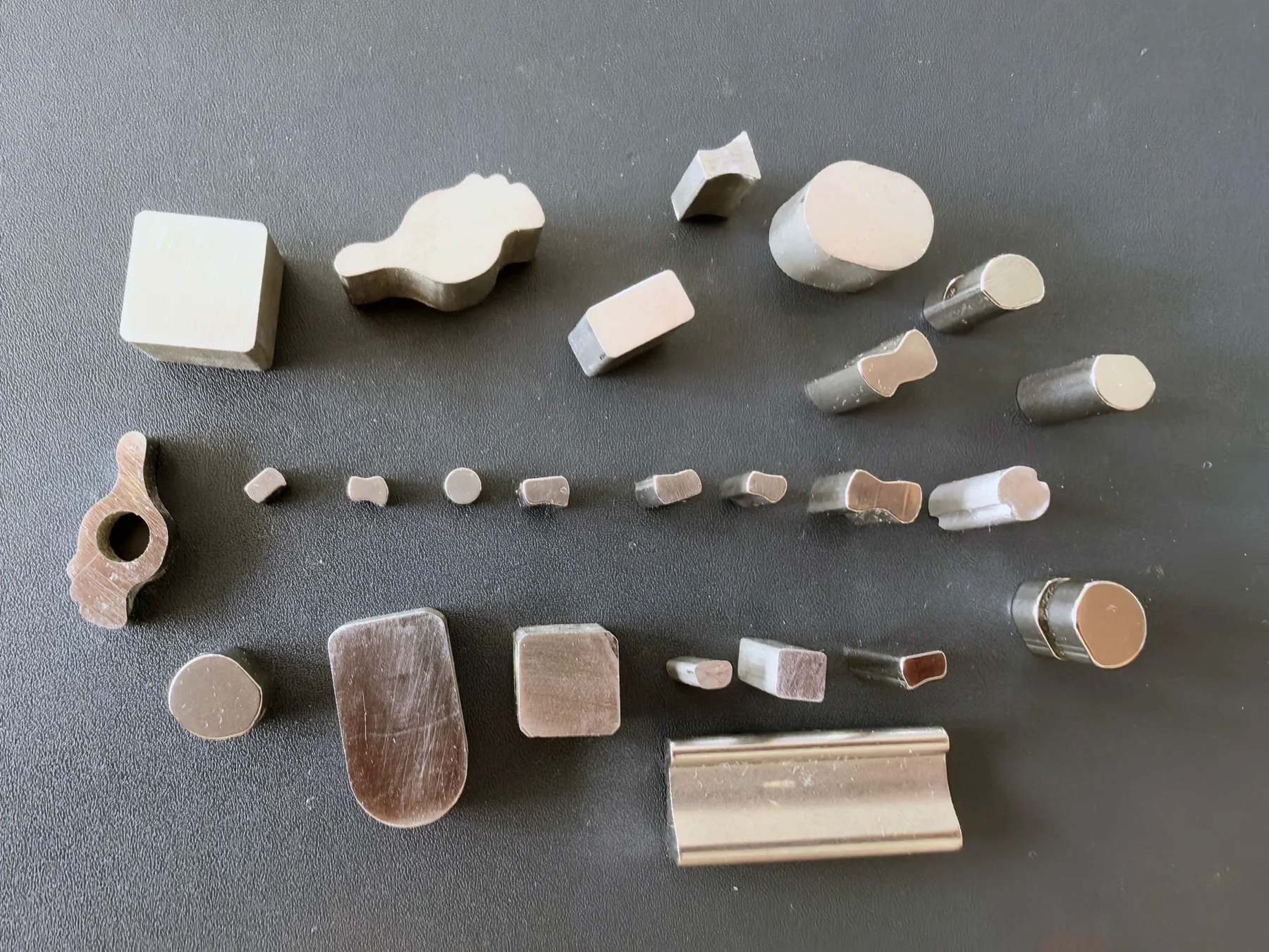 Utvikling av materialer med spesialtverrsnittAktuelle prosjektfoto